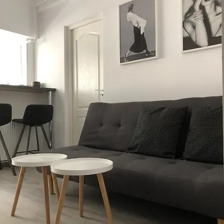 Apartment Staycity Modern Bucharest